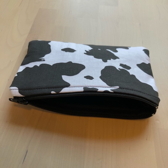 Cow Print Zipper Pouch Bag Handmade DIY - Picture 2 of 3